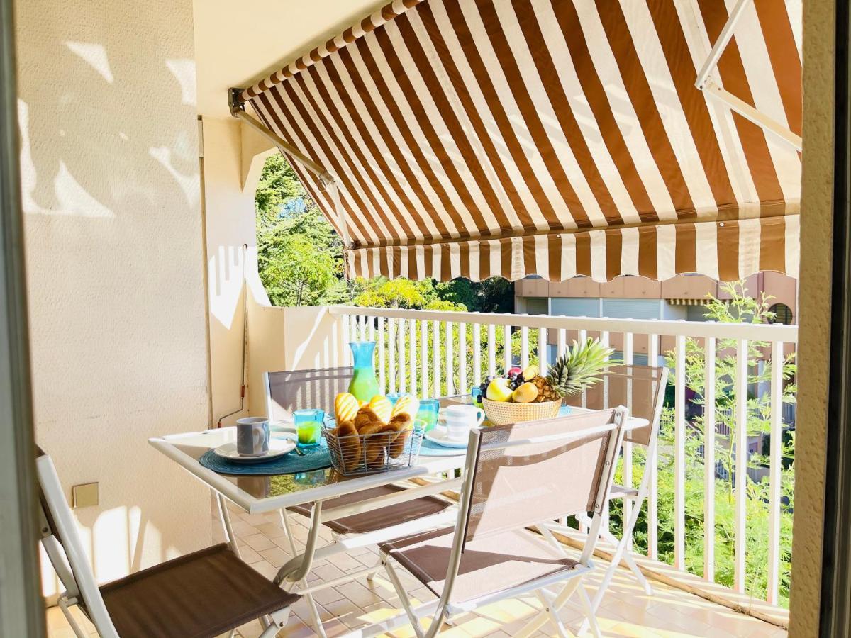Tres Bel Appartement Face Au Port Santa -Piscine Сен-Рафаель Екстер'єр фото