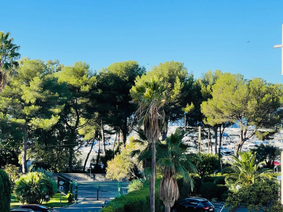 Tres Bel Appartement Face Au Port Santa -Piscine Сен-Рафаель Екстер'єр фото