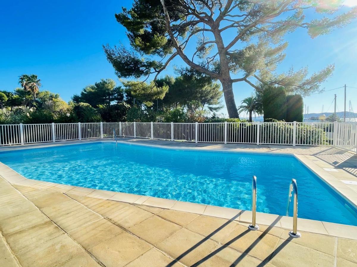 Tres Bel Appartement Face Au Port Santa -Piscine Сен-Рафаель Екстер'єр фото