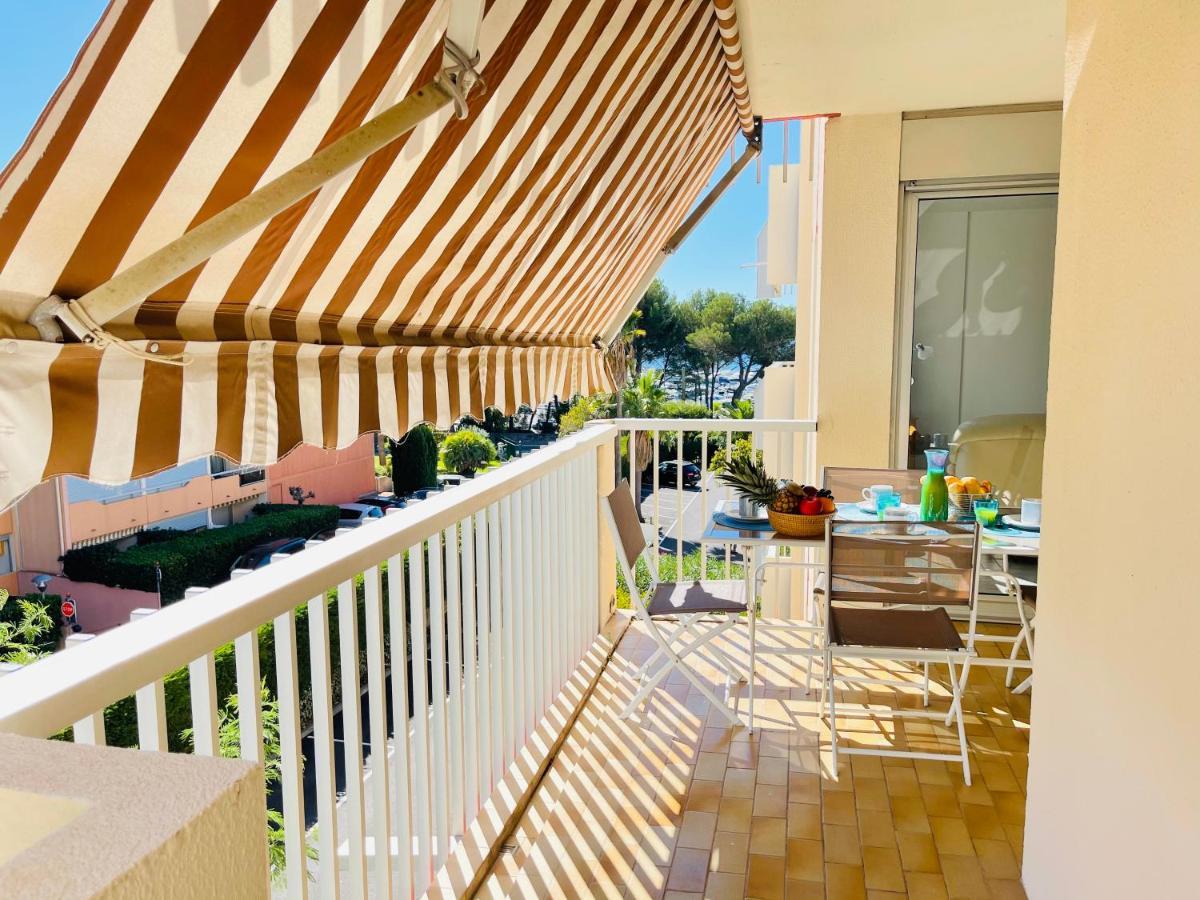 Tres Bel Appartement Face Au Port Santa -Piscine Сен-Рафаель Екстер'єр фото
