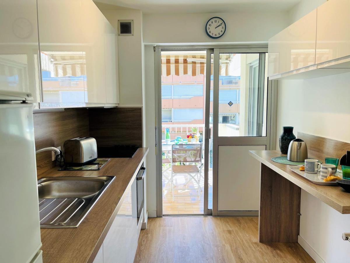 Tres Bel Appartement Face Au Port Santa -Piscine Сен-Рафаель Екстер'єр фото