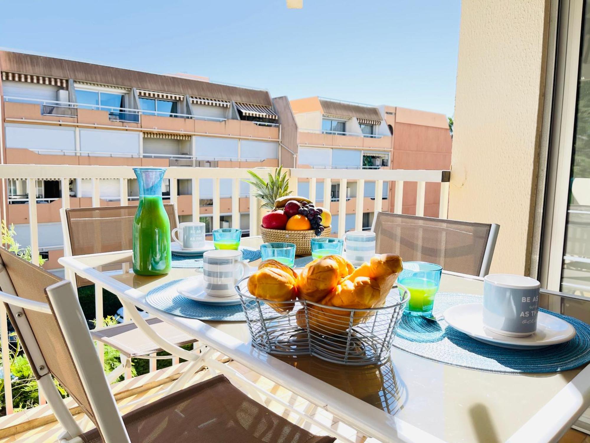 Tres Bel Appartement Face Au Port Santa -Piscine Сен-Рафаель Екстер'єр фото