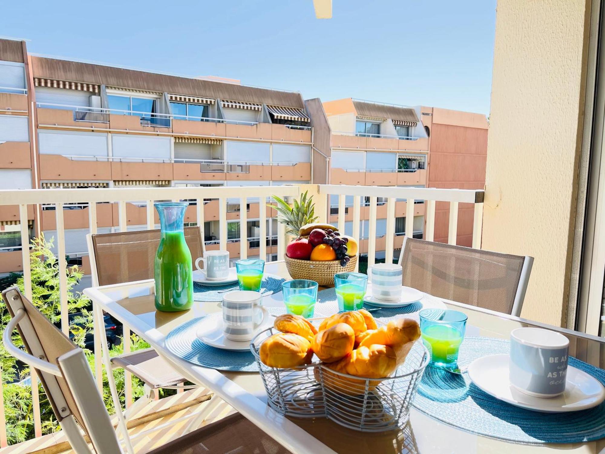 Tres Bel Appartement Face Au Port Santa -Piscine Сен-Рафаель Екстер'єр фото
